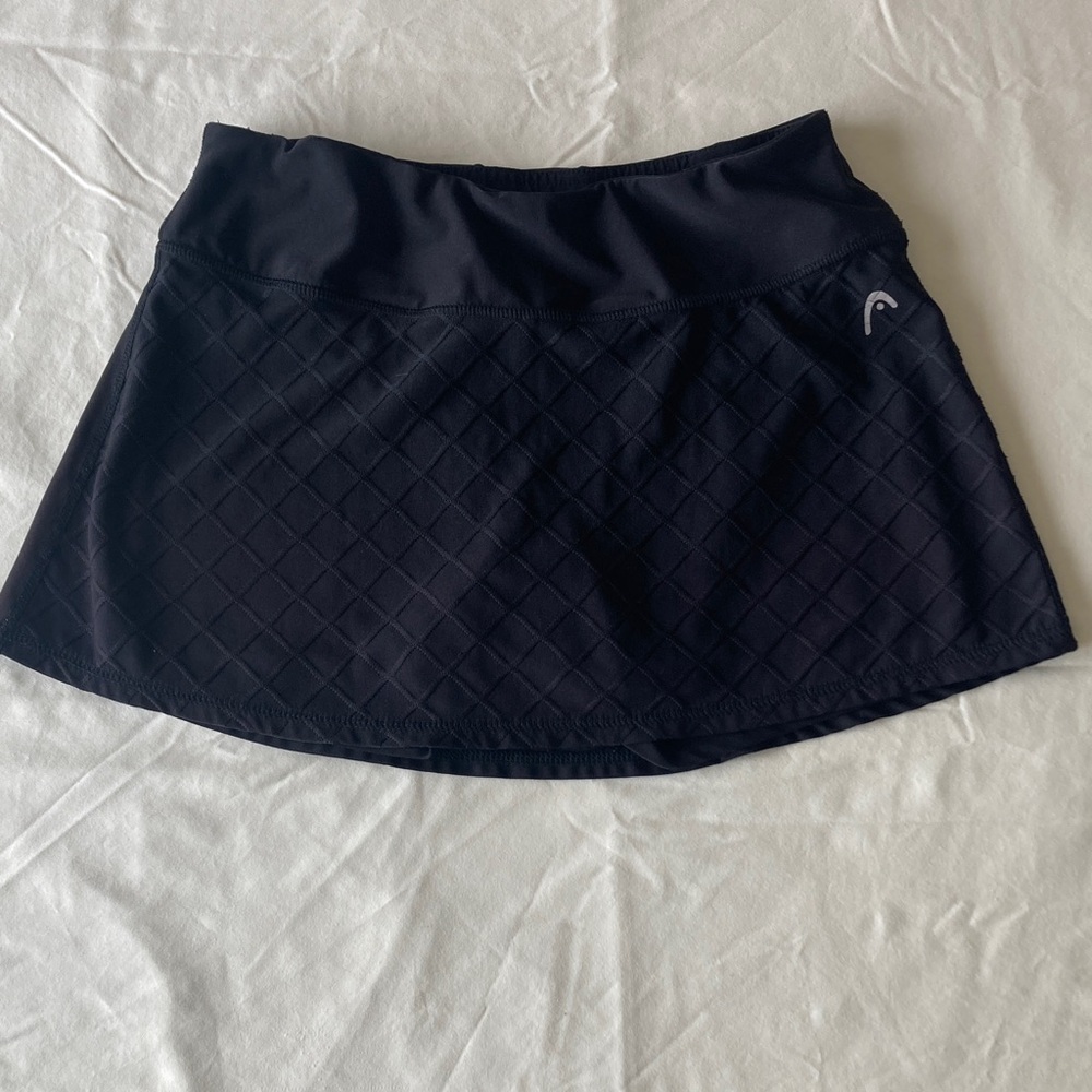 Head Women’s Athletic Skort Black Quilted design, inner liner, pocket/ft waist
